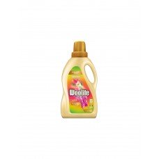 Средство для стирки Woolite Premium Fruity 900мл